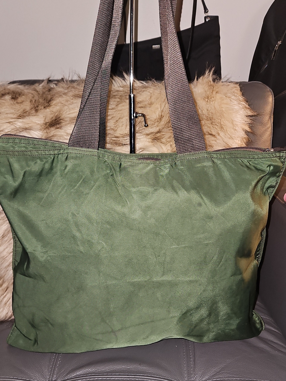 Low Start 🛑Prada Nylon Tote Bag - Picture 3 of 6